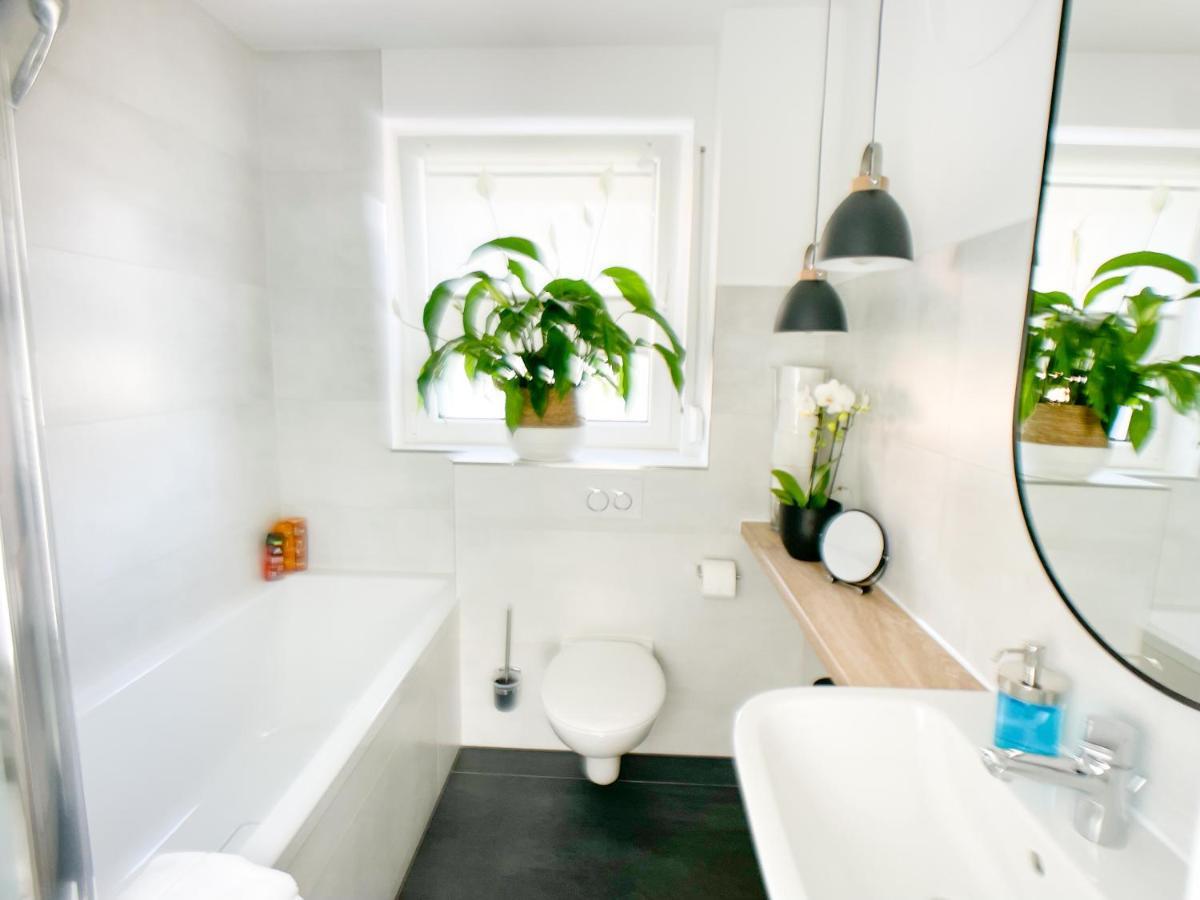 M-Style 02 Apartment Mit Balkon 24H Self-Check-In, Free Parking, Netflix ニュルンベルク エクステリア 写真