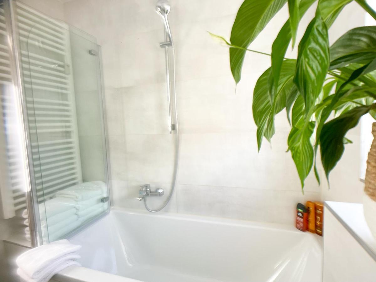 M-Style 02 Apartment Mit Balkon 24H Self-Check-In, Free Parking, Netflix ニュルンベルク エクステリア 写真
